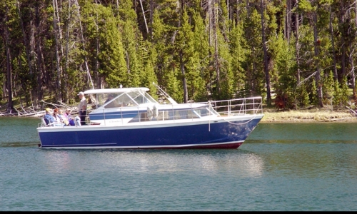 Yellowstone Fishing Tour Boat