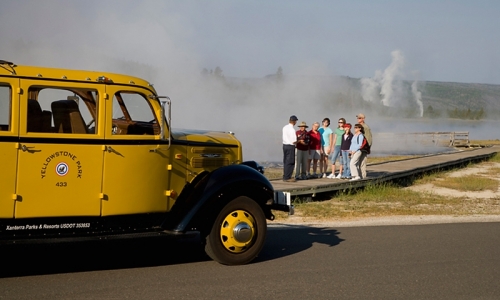 Yellowstone Bus Tour