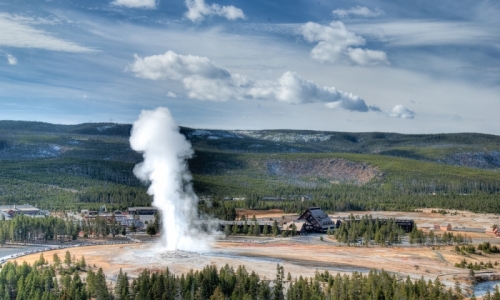 Old Faithful Geyser in Yellowstone