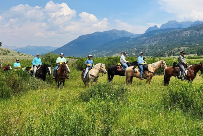 Sunrise Pack Station — Yellowstone Park, MT