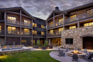 Rusty Parrot Lodge | Jackson Hole