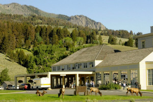 Mammoth Hot Springs Hotel & Cabins