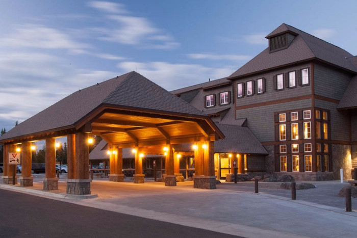 Canyon Lodge and Cabins / Xanterra — , 