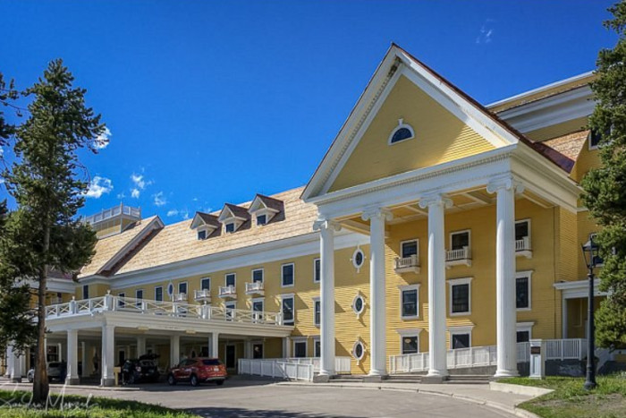 Lake Yellowstone Hotel and Cottages / Xanterra — , 