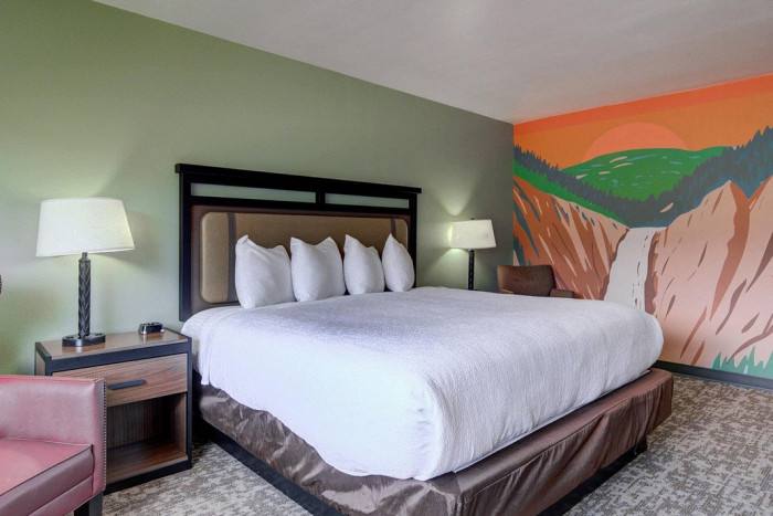 The Ridgeline Hotel at Yellowstone — , 