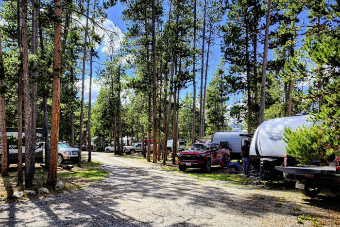 Madison Arm Resort — , 