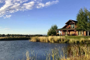 Gallatin River Lodge