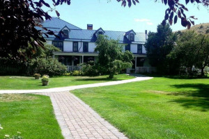 Chico Hot Springs Resort and Day Spa