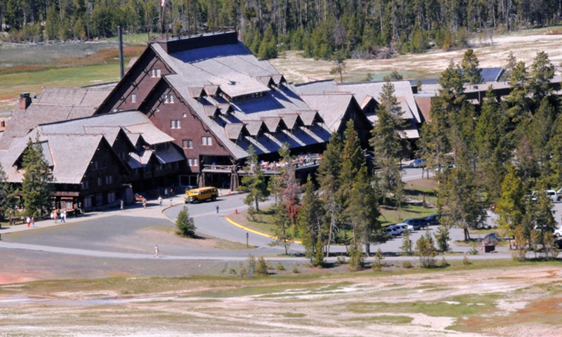 Old Faithful Inn
