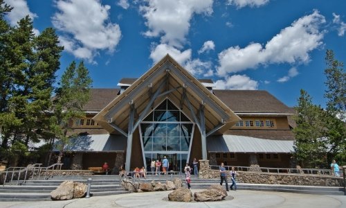 Lake Village Visitor's Center and Museum