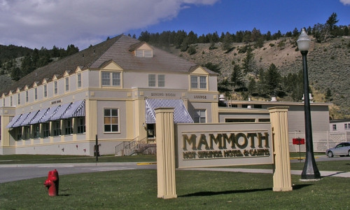 Mammoth Hot Springs Hotel & Cabins